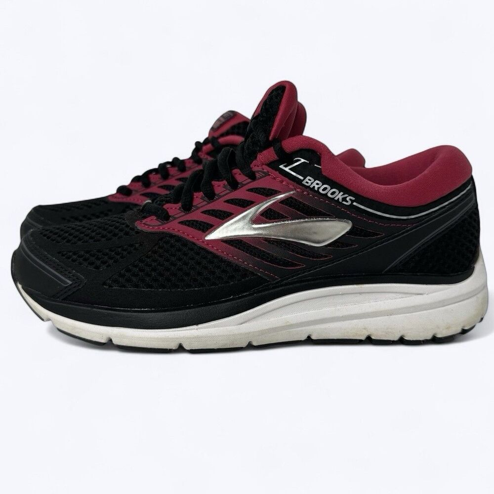 Brooks Addiction 13 Sneakers Womens Sz 8.5 Medium (B) Black‎ Pink Running Shoes